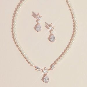 Teardrop Crystal Pearl Earrings and Necklace Set